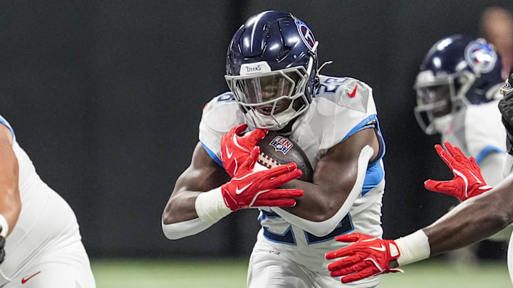 Aug 15, 2025; Atlanta, Georgia, USA; Tennessee Titans running back Kalel Mullings (28) runs against the Atlanta Falcons during the first half at Mercedes-Benz Stadium. Mandatory Credit: Dale Zanine-Imagn Images
