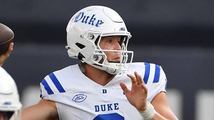 Sep 12, 2026; Champaign, Illinois, USA; Duke Blue Devils quarterback Walker Eget (2) poses the ball during the second half against the Illinois Fighting Illini at Gies Memorial Stadium. Mandatory Credit: Ron Johnson-Imagn Images Sep 12, 2026; Champaign, Illinois, USA; Duke Blue Devils quarterback Walker Eget (2) poses the ball during the second half against the Illinois Fighting Illini at Gies Memorial Stadium. Mandatory Credit: Ron Johnson-Imagn Images
