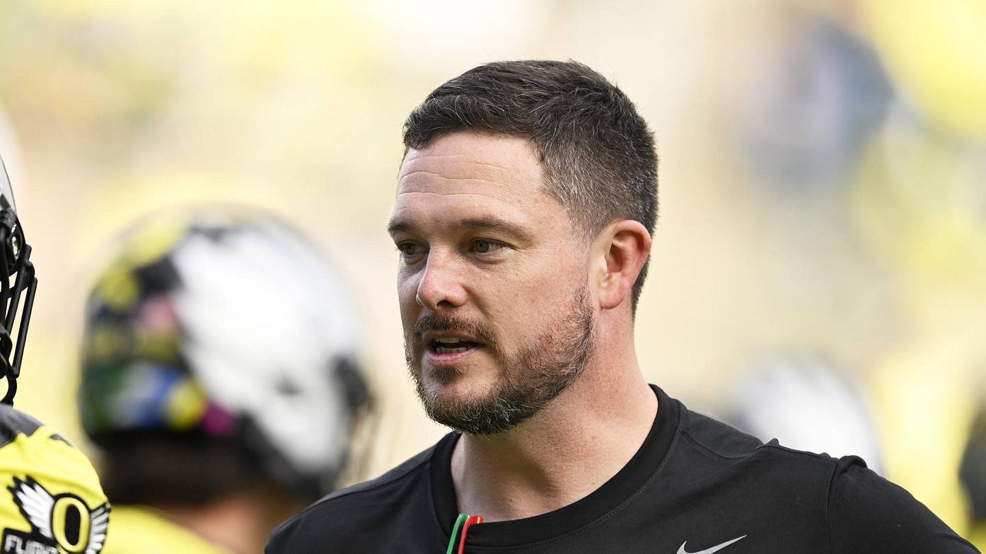 Dan Lanning's Message On 5-Star Kendre Harrison Playing Football and Basketball