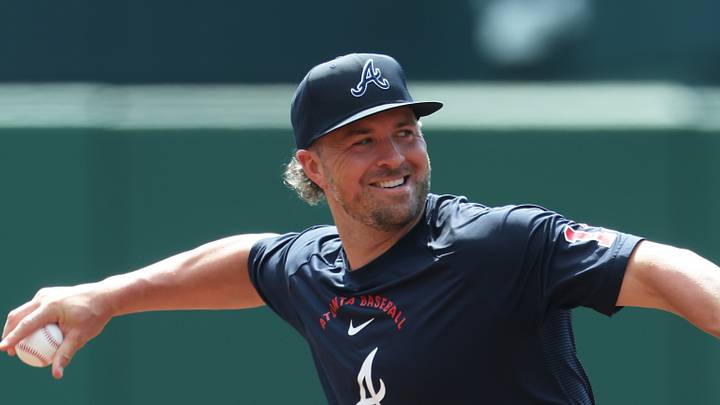 Jul 9, 2026; Pittsburgh, Pennsylvania, USA;  Atlanta Braves infielder Kyle Farmer (15) warms up before the game against the Pittsburgh Pirates at PNC Park. Mandatory Credit: Charles LeClaire-Imagn Images