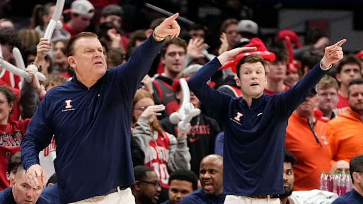 Feb 1, 2024; Columbus, Ohio, USA; Illinois Fighting Illini head coach Brad Underwood motions from