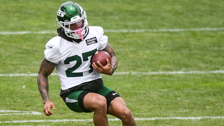 What does Malachi Moore's outlook look like with the Jets now that Minkah Fitzpatrick has joined the safety room? What does Malachi Moore's outlook look like with the Jets now that Minkah Fitzpatrick has joined the safety room?