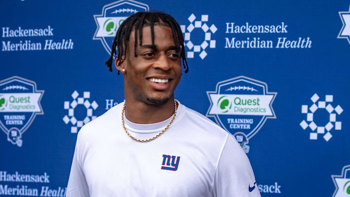 New York Giants defensive back Cor'Dale Flott  