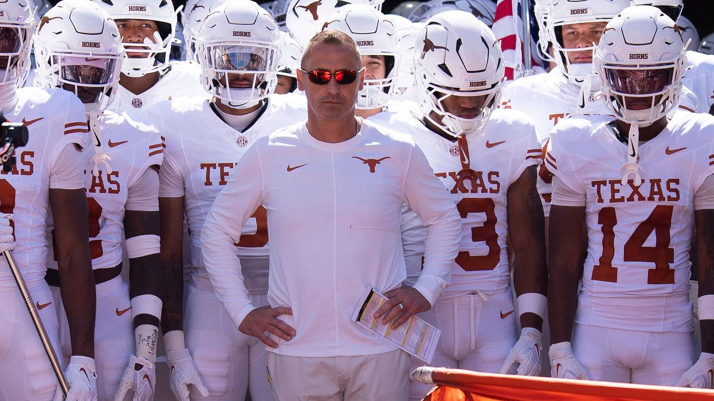 Oklahoma's Biggest Offensive Problem Plays Directly Into Texas Hands