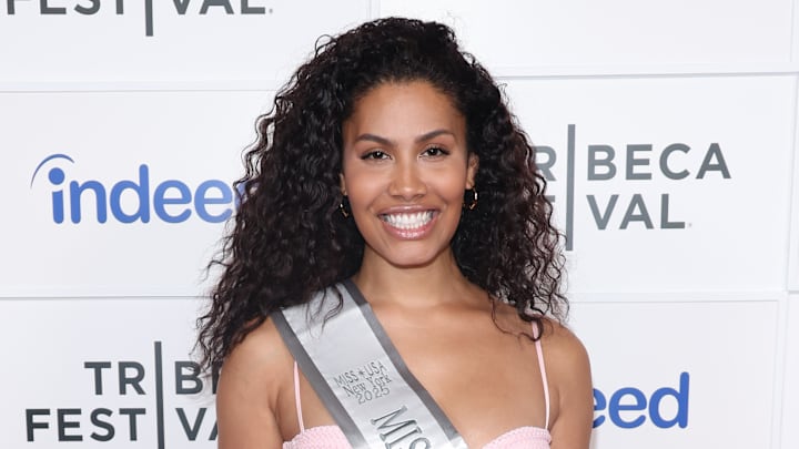 Leyna Bloom Leyna Bloom