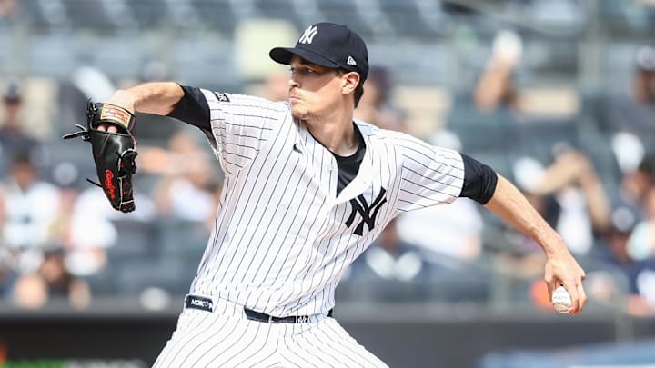 The former Braves pitcher didn't have the most memorable debut The former Braves pitcher didn't have the most memorable debut