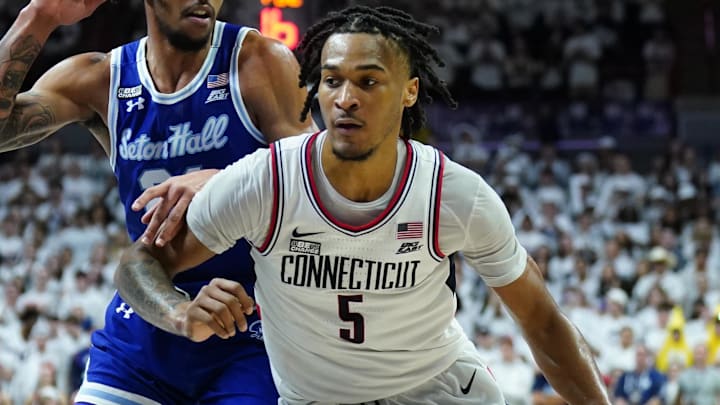 Mar 3, 2024; Storrs, Connecticut, USA; UConn Huskies guard Stephon Castle (5) drives the ball against Seton Hall Pirates guard Isaiah Coleman (21) in the second half at Harry A. Gampel Pavilion. Mandatory Credit: David Butler II-Imagn Images