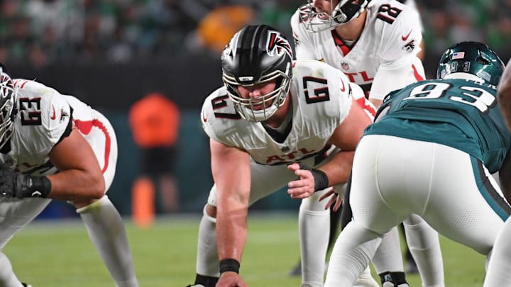 Drew Dalman is the hub of a talented Atlanta Falcons offensive line, and he's set to get a new contract for 2025.