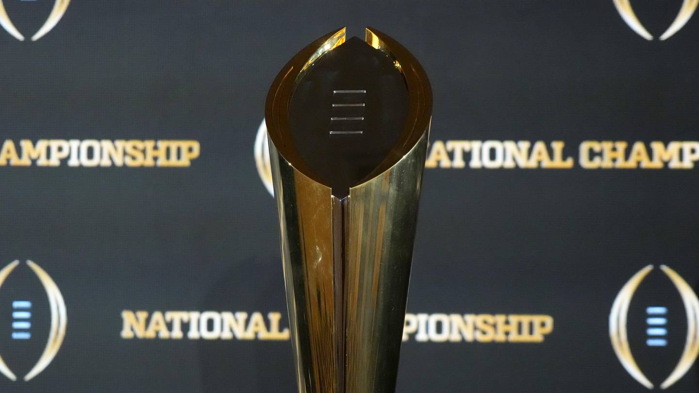Decorated National Title-Winning Coach Misses Top 10 in Latest College Football Rankings