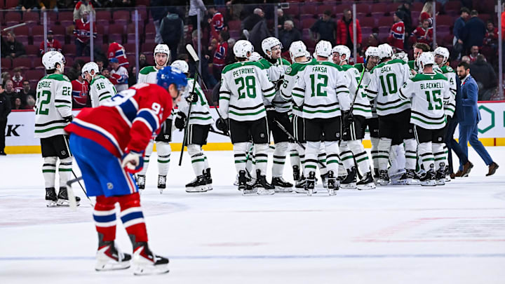 Nov 13, 2025; Montreal, Quebec, CAN; Dallas Stars players gather together to celebrate their win against the Montreal Canadiens after the third period at Bell Centre. Mandatory Credit: David Kirouac-Imagn Images Nov 13, 2025; Montreal, Quebec, CAN; Dallas Stars players gather together to celebrate their win against the Montreal Canadiens after the third period at Bell Centre. Mandatory Credit: David Kirouac-Imagn Images