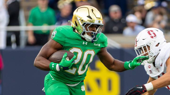 Oct 10, 2026; South Bend, Indiana, USA; Notre Dame Fighting Irish running back Jonaz Walton (20) runs the ball against the Stanford Cardinal during the second half at Notre Dame Stadium. Oct 10, 2026; South Bend, Indiana, USA; Notre Dame Fighting Irish running back Jonaz Walton (20) runs the ball against the Stanford Cardinal during the second half at Notre Dame Stadium.