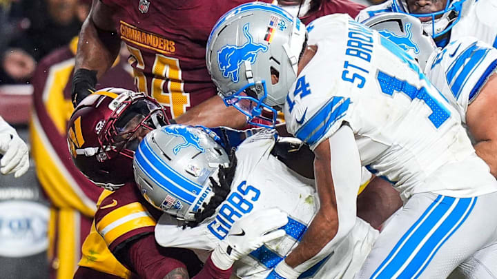Detroit Lions running back Jahmyr Gibbs runs into the end zone for a touchdown against Washington Commanders.