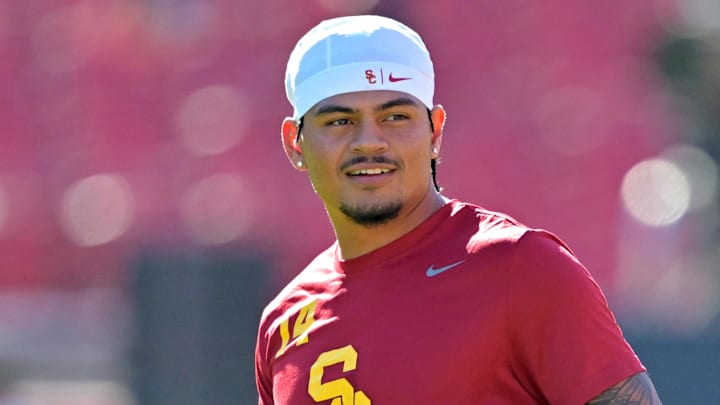 Oct 11, 2025; Los Angeles, California, USA; USC Trojans quarterback Jayden Maiava (14) warms up prior to the game against the Michigan Wolverines at United Airlines Field at the Los Angeles Memorial Coliseum. Mandatory Credit: Jayne Kamin-Oncea-Imagn Images Oct 11, 2025; Los Angeles, California, USA; USC Trojans quarterback Jayden Maiava (14) warms up prior to the game against the Michigan Wolverines at United Airlines Field at the Los Angeles Memorial Coliseum. Mandatory Credit: Jayne Kamin-Oncea-Imagn Images