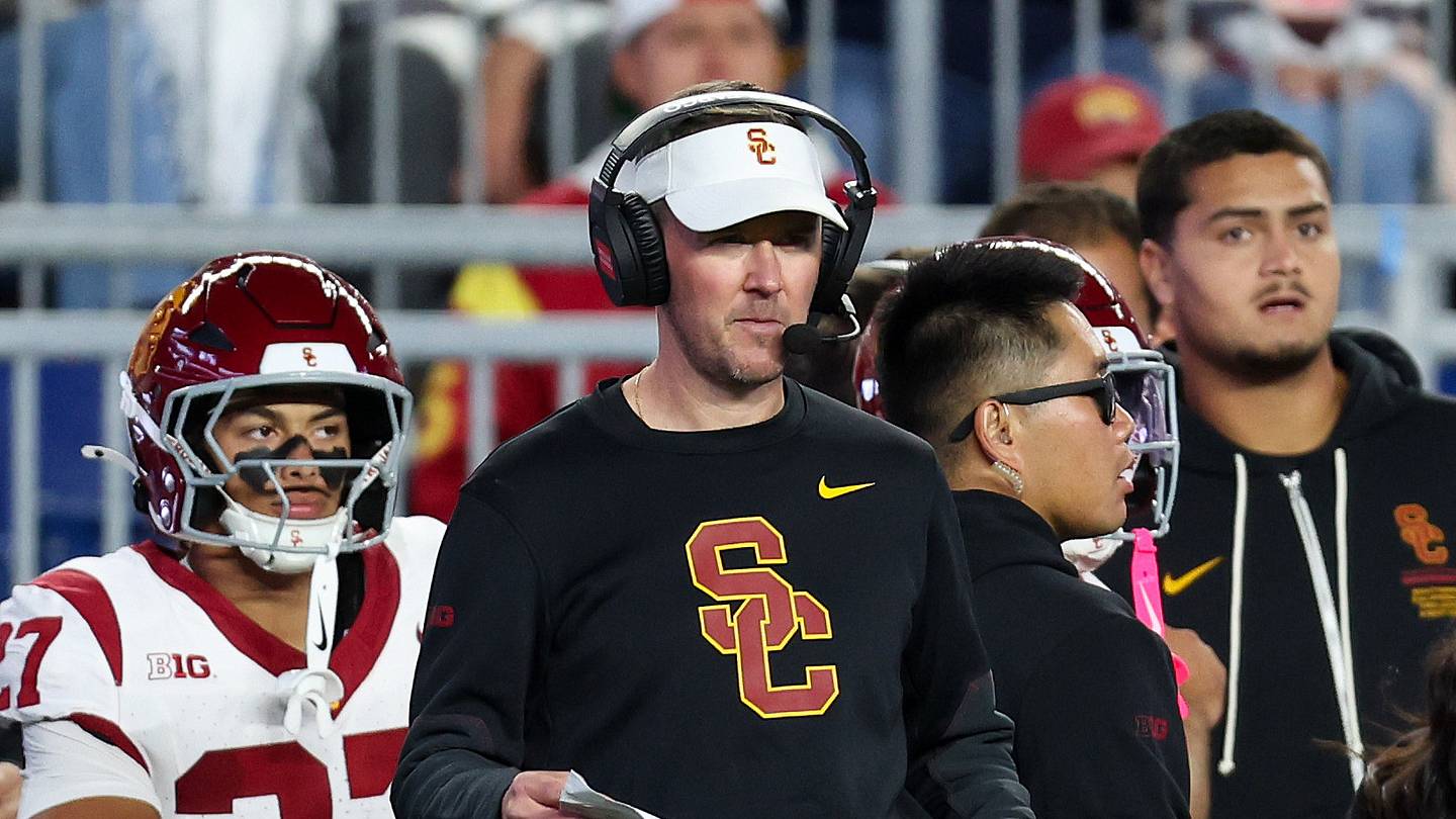 Lincoln Riley’s Creative Play-Calling Against Penn State Draws Attention