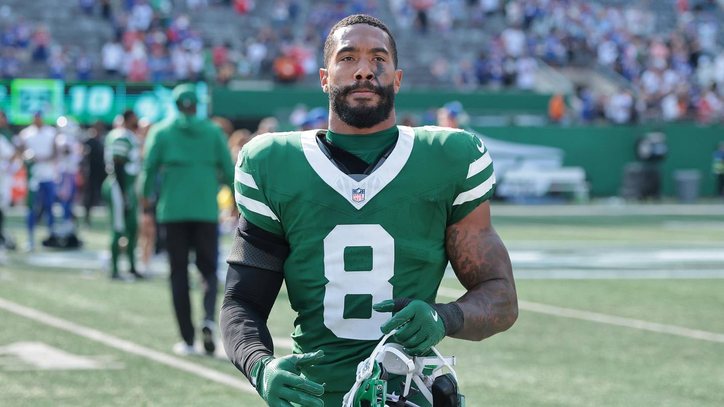 One Dark Horse Who Should Make the Jets Roster After OTAs