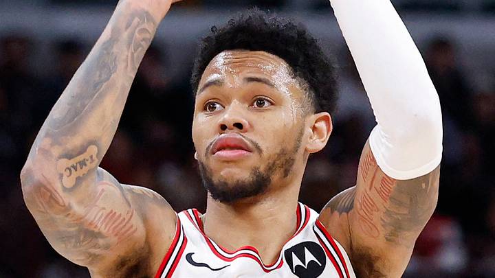 Feb 19, 2026; Chicago, Illinois, USA; Chicago Bulls guard Anfernee Simons (22) shoots against the Toronto Raptors during the second half at United Center. Mandatory Credit: Kamil Krzaczynski-Imagn Images Feb 19, 2026; Chicago, Illinois, USA; Chicago Bulls guard Anfernee Simons (22) shoots against the Toronto Raptors during the second half at United Center. Mandatory Credit: Kamil Krzaczynski-Imagn Images