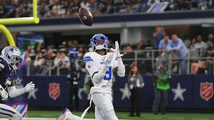 Detroit Lions wide receiver Jameson Williams (9) catches a touchdown pass Detroit Lions wide receiver Jameson Williams (9) catches a touchdown pass