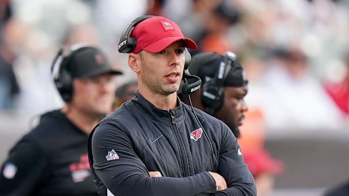 Arizona Cardinals head coach Jonathan Gannon looks onto the field during a NFL game between the Cincinnati Bengals and Arizona Cardinals, Sunday, Dec. 28, 2025, at Paycor Stadium in downtown Cincinnati.