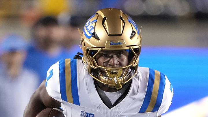 Sep 5, 2026; Berkeley, California, USA; UCLA Bruins running back Wayne Knight (3) carries the ball against the California Golden Bears during the first quarter at California Memorial Stadium. Mandatory Credit: Darren Yamashita-Imagn Images Sep 5, 2026; Berkeley, California, USA; UCLA Bruins running back Wayne Knight (3) carries the ball against the California Golden Bears during the first quarter at California Memorial Stadium. Mandatory Credit: Darren Yamashita-Imagn Images