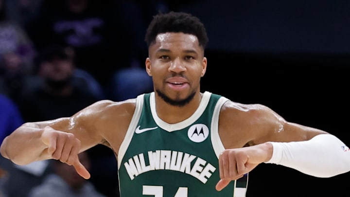 Milwaukee Bucks v Sacramento Kings