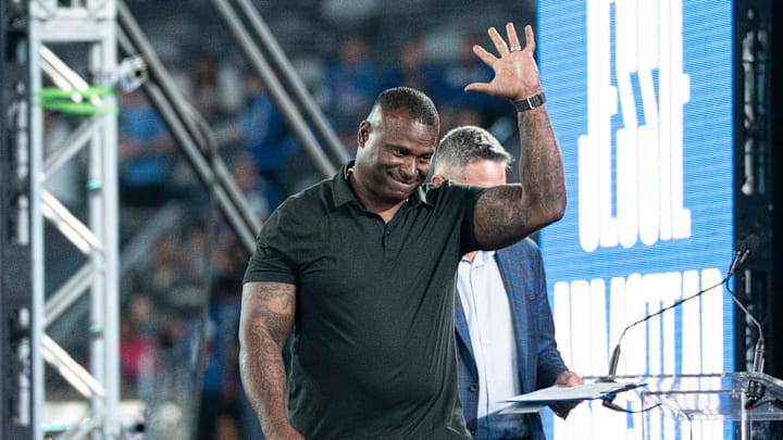 Jessie Armstead waves during Giants Fan Fest at MetLife Stadium to celebrate 100 Seasons of the New York Giants, Friday, Sept. 6, 2024. Jessie Armstead waves during Giants Fan Fest at MetLife Stadium to celebrate 100 Seasons of the New York Giants, Friday, Sept. 6, 2024.