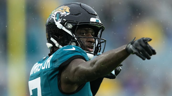 Dec 29, 2024; Jacksonville, Florida, USA; Jacksonville Jaguars wide receiver Brian Thomas Jr (7) celebrates the first down against the the Tennessee Titans in the second quarter at EverBank Stadium. Mandatory Credit: Jeremy Reper-Imagn Images Dec 29, 2024; Jacksonville, Florida, USA; Jacksonville Jaguars wide receiver Brian Thomas Jr (7) celebrates the first down against the the Tennessee Titans in the second quarter at EverBank Stadium. Mandatory Credit: Jeremy Reper-Imagn Images