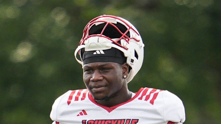 Louisville Cardinals' senior wide receiver Chris Bell during practice