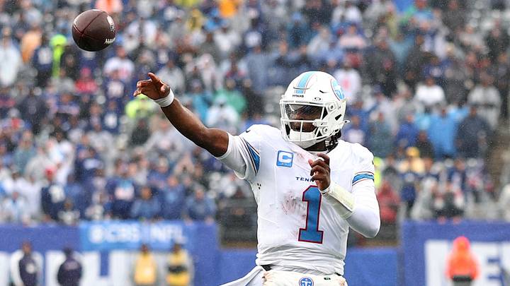 Sep 27, 2026; East Rutherford, New Jersey, USA; Tennessee Titans quarterback Cam Ward (1) Mandatory Credit: Vincent Carchietta-Imagn Images Sep 27, 2026; East Rutherford, New Jersey, USA; Tennessee Titans quarterback Cam Ward (1) Mandatory Credit: Vincent Carchietta-Imagn Images