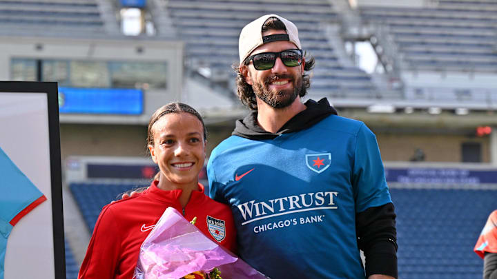 Dansby Swanson shared a nearly impossible goal he’d have to achieve to be able to compare to his wife Mallory’s accomplishments.