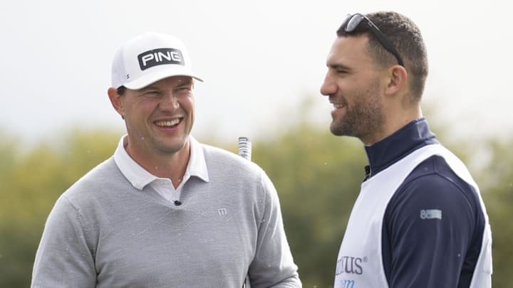 Former Coyotes Shane Doan jokes around with Paul Bissonnette and during the Waste Management Phoenix Open Annexus Pro-Am at TPC Scottsdale Stadium Course. Bissonnette was Doan's caddie.

Annexus Pro Am