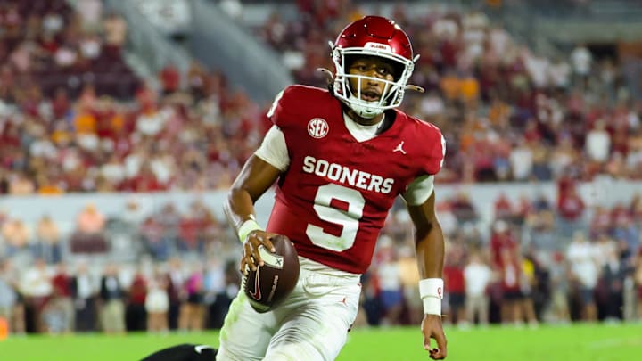 Oklahoma Sooners quarterback Michael Hawkins Jr. Oklahoma Sooners quarterback Michael Hawkins Jr.