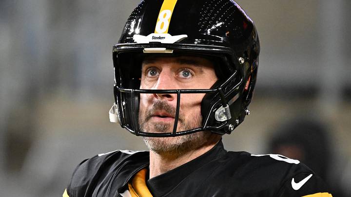 Pittsburgh Steelers quarterback Aaron Rodgers