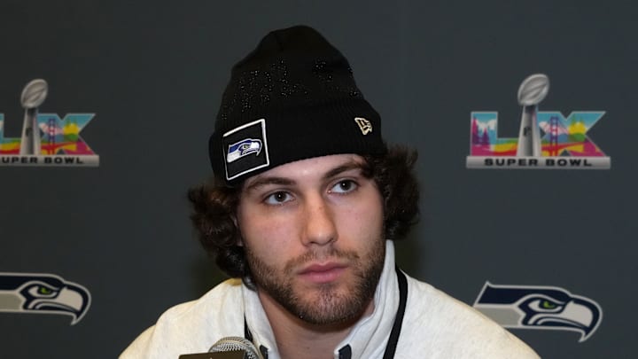 Seattle Seahawks tight end AJ Barner (88).