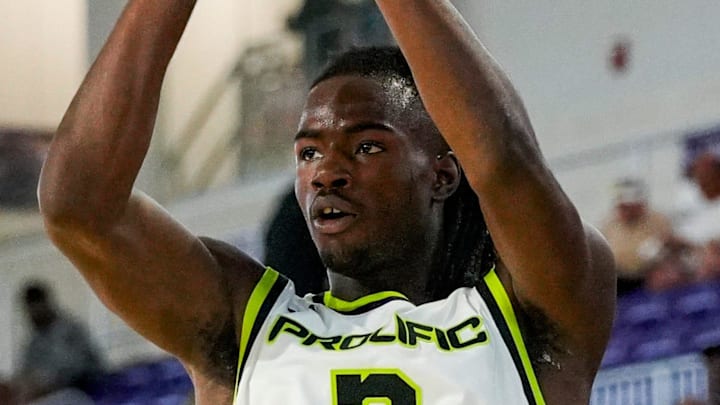Prolific Prep Crew guard Caleb Holt (2) shoots the ball during the first quarter of a City of Palms Classic Signature Series game against the CIA-Bella Vista Bears at Suncoast Credit Union Arena in Fort Myers, Fla., on Friday, Dec. 19, 2025.