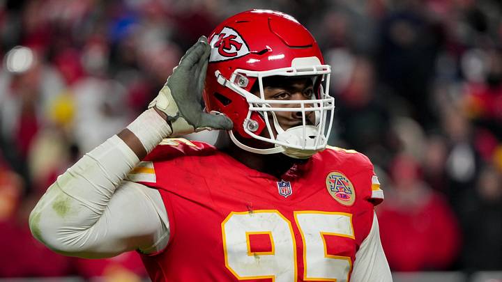 Kansas City Chiefs defensive tackle Chris Jones Kansas City Chiefs defensive tackle Chris Jones