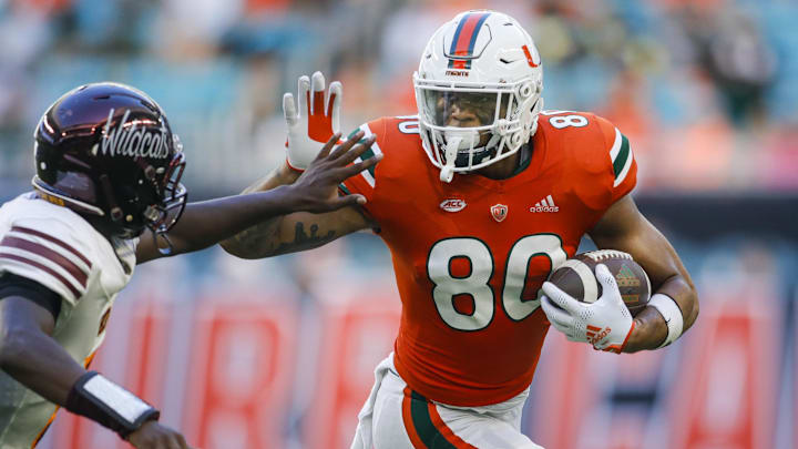 Elijah Arroyo (80) is coming off a breakout season with the Miami Hurricanes and projects as a Day 3 pick in the NFL Draft.