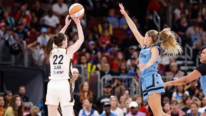 Aug 8, 2026; Chicago, Illinois, USA; Indiana Fever guard Caitlin Clark (22) shoots against Chicago Sky guard Jacy Sheldon (0) during the second half at United Center. Mandatory Credit: Kamil Krzaczynski-Imagn Images Aug 8, 2026; Chicago, Illinois, USA; Indiana Fever guard Caitlin Clark (22) shoots against Chicago Sky guard Jacy Sheldon (0) during the second half at United Center. Mandatory Credit: Kamil Krzaczynski-Imagn Images