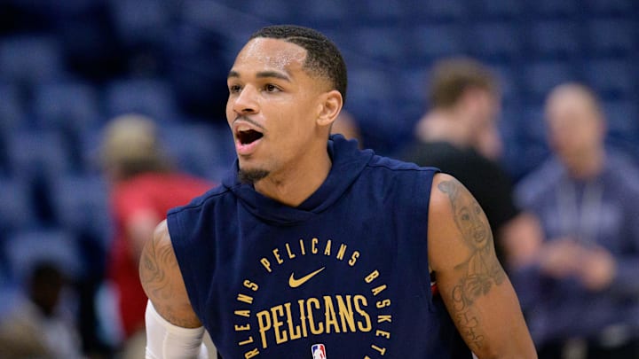 Jan 29, 2025; New Orleans, Louisiana, USA; New Orleans Pelicans guard Dejounte Murray warms up before a game against the Dallas Mavericks at Smoothie King Center. Mandatory Credit: Matthew Hinton-Imagn Images