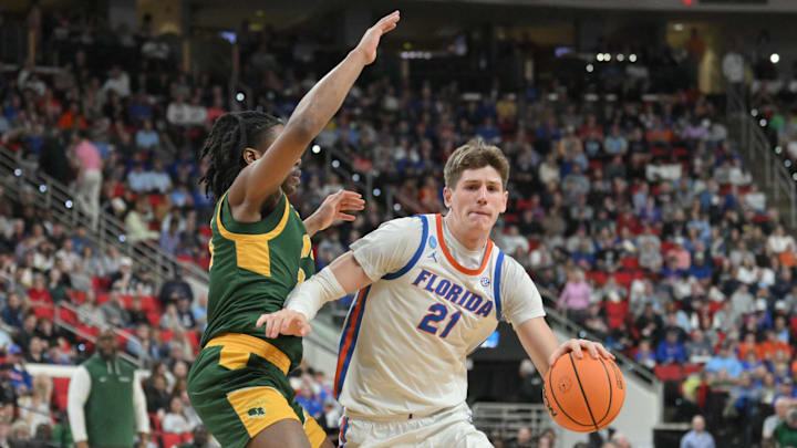 Florida forward Alex Condon returns to the defending champion Gators to lead a stacked SEC.