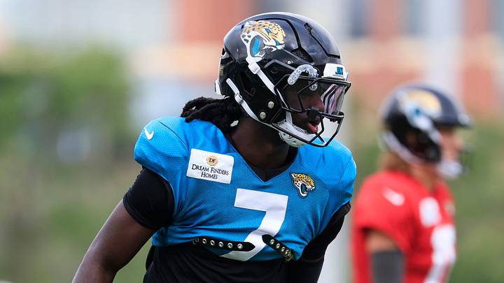 Jacksonville Jaguars wide receiver Brian Thomas Jr. (7)