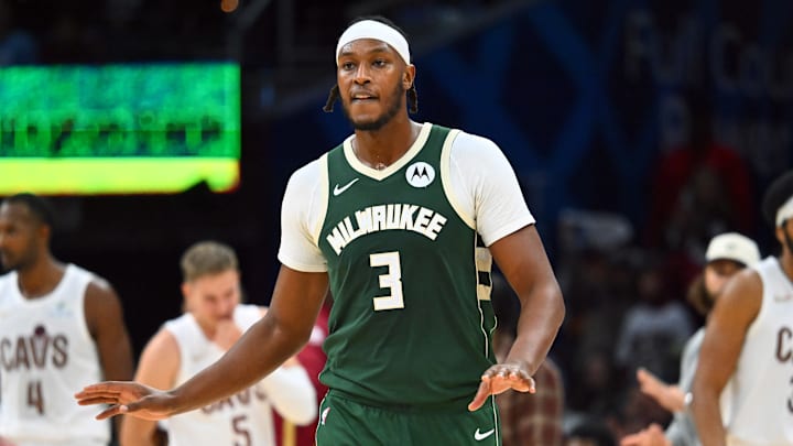 Milwaukee Bucks center Myles Turner (3) during a game against the Cleveland Cavaliers. Milwaukee Bucks center Myles Turner (3) during a game against the Cleveland Cavaliers.