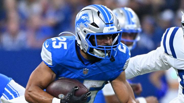 Detroit Lions running back Jacob Saylors (25).