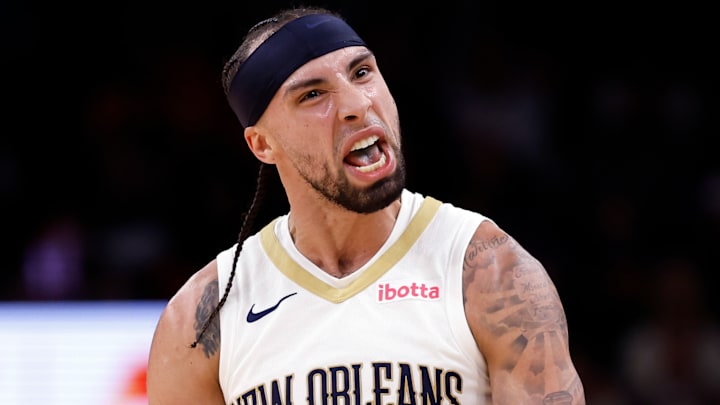 New Orleans Pelicans v Phoenix Suns New Orleans Pelicans v Phoenix Suns