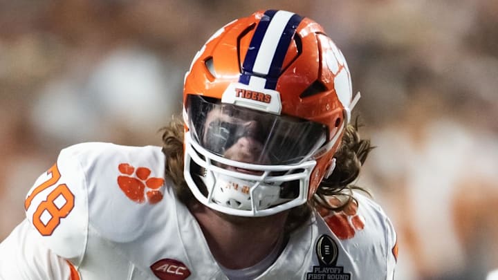 Clemson Tigers offensive lineman Blake Miller (78).