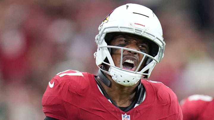 Arizona Cardinals receiver Zay Jones (17) celebrates his first down catch against the Green Bay Packers at State Farm Stadium in Glendale on Oct. 19, 2025.