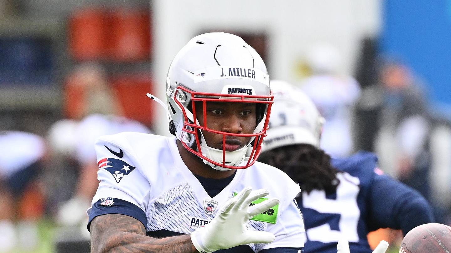 Patriots' rookie playmaker might become training camp's biggest superstar