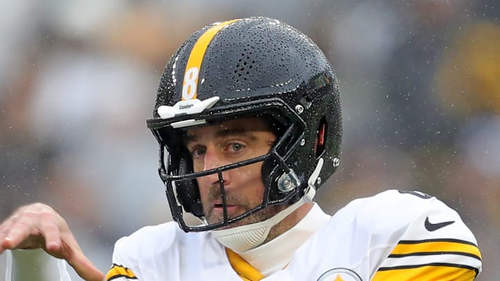 Pittsburgh Steelers quarterback Aaron Rodgers Pittsburgh Steelers quarterback Aaron Rodgers