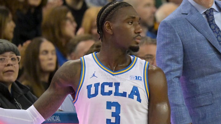 Dec 6, 2025; Los Angeles, California, USA; UCLA Bruins head coach Mick Cronin talks with guard Eric Dailey Jr. (3) during the first half against the Oregon Ducks at Pauley Pavilion presented by Wescom Financial. Mandatory Credit: Jayne Kamin-Oncea-Imagn Images Dec 6, 2025; Los Angeles, California, USA; UCLA Bruins head coach Mick Cronin talks with guard Eric Dailey Jr. (3) during the first half against the Oregon Ducks at Pauley Pavilion presented by Wescom Financial. Mandatory Credit: Jayne Kamin-Oncea-Imagn Images