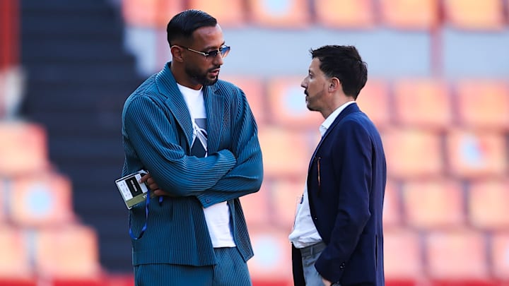 La direction de l'OM se divise en interne.