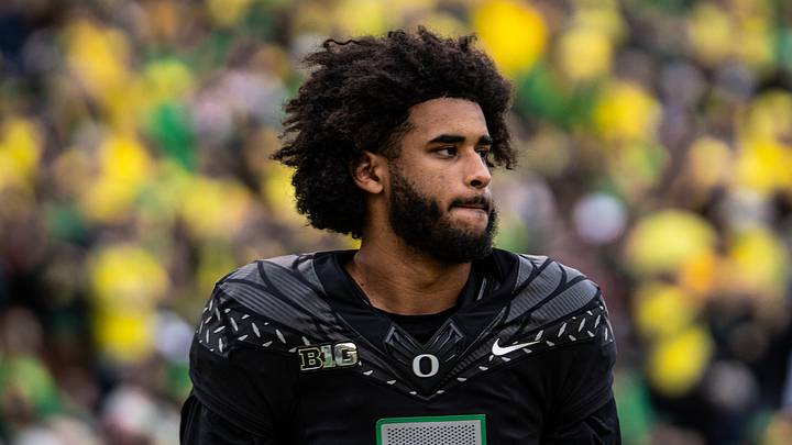 Oregon Ducks quarterback dante moore dan lanning loss indiana hoosiers hesiman injury scare sack offense dakorien moore big ten autzen stadium 
